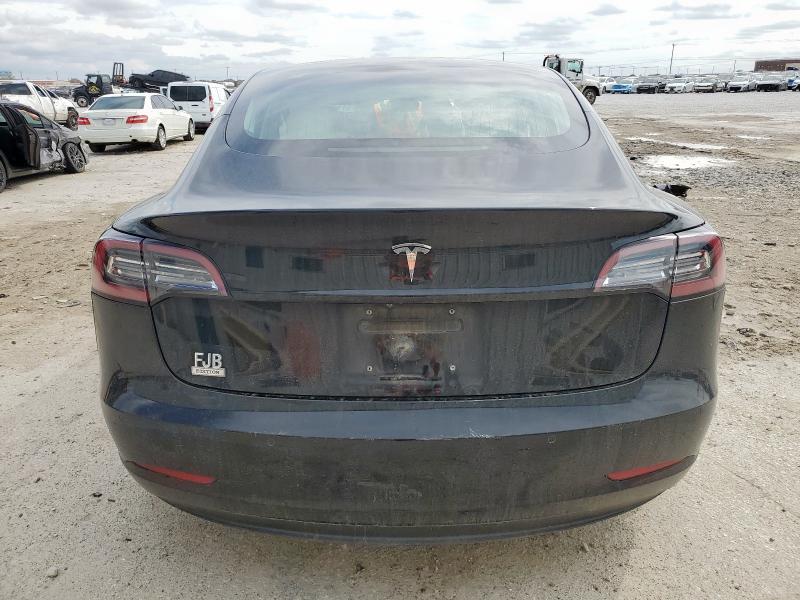  TESLA MODEL 3 2018 Черный