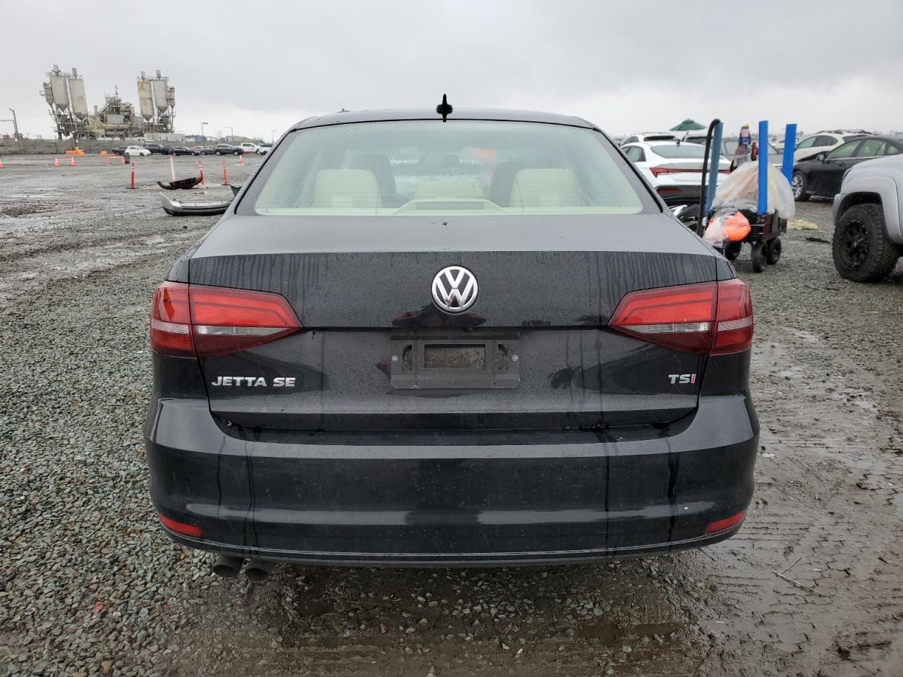 2017 Volkswagen Jetta - Image 6