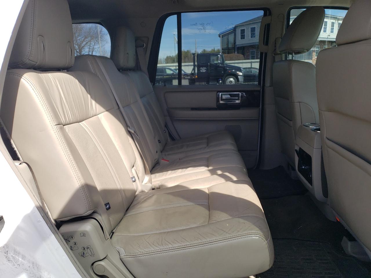 2015 Lincoln Navigator VIN: 5LMJJ2JT6FEJ11727 Lot: 49458455
