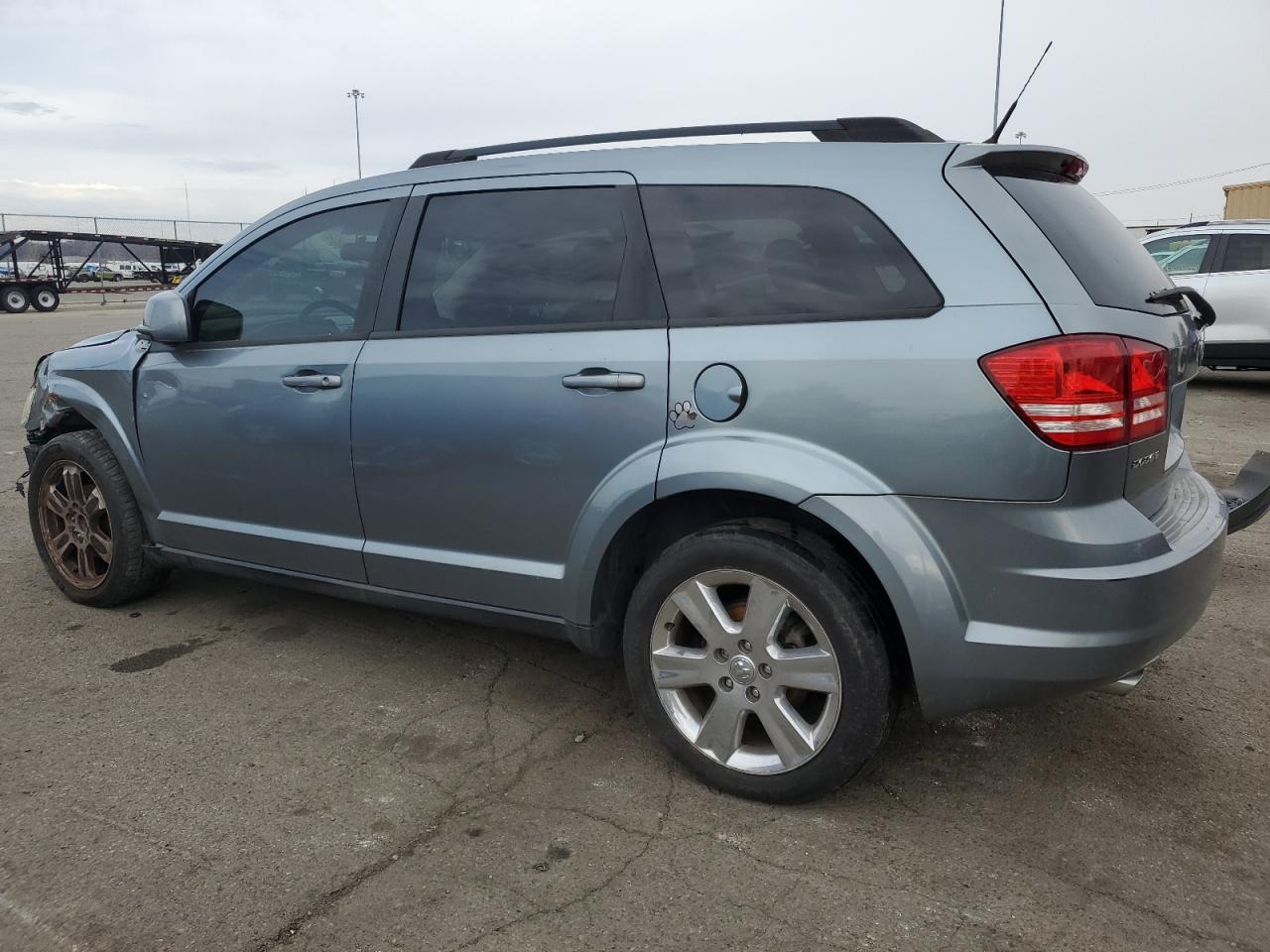 2010 Dodge Journey - Image 2