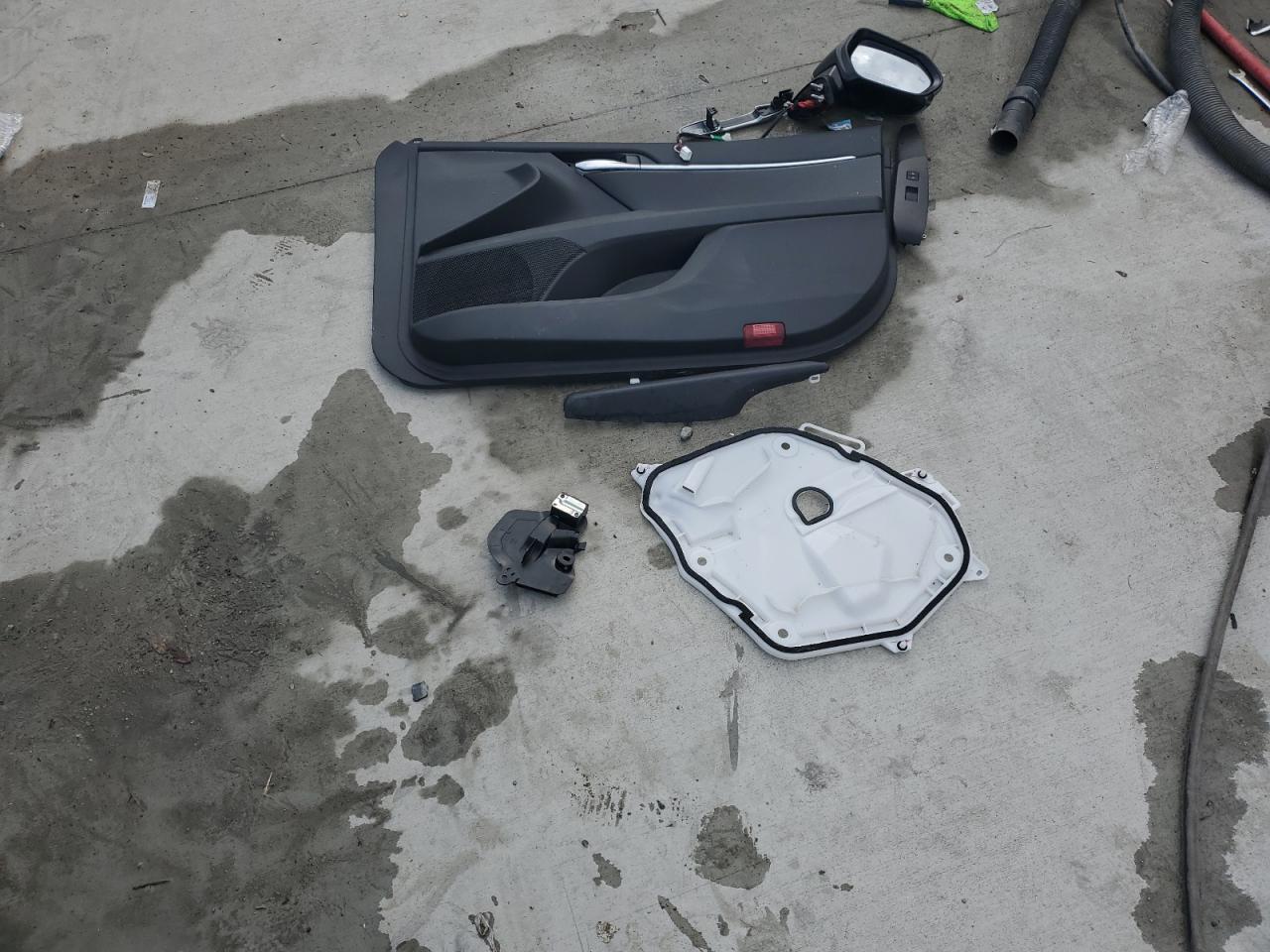 2023 Toyota Camry - Image 12