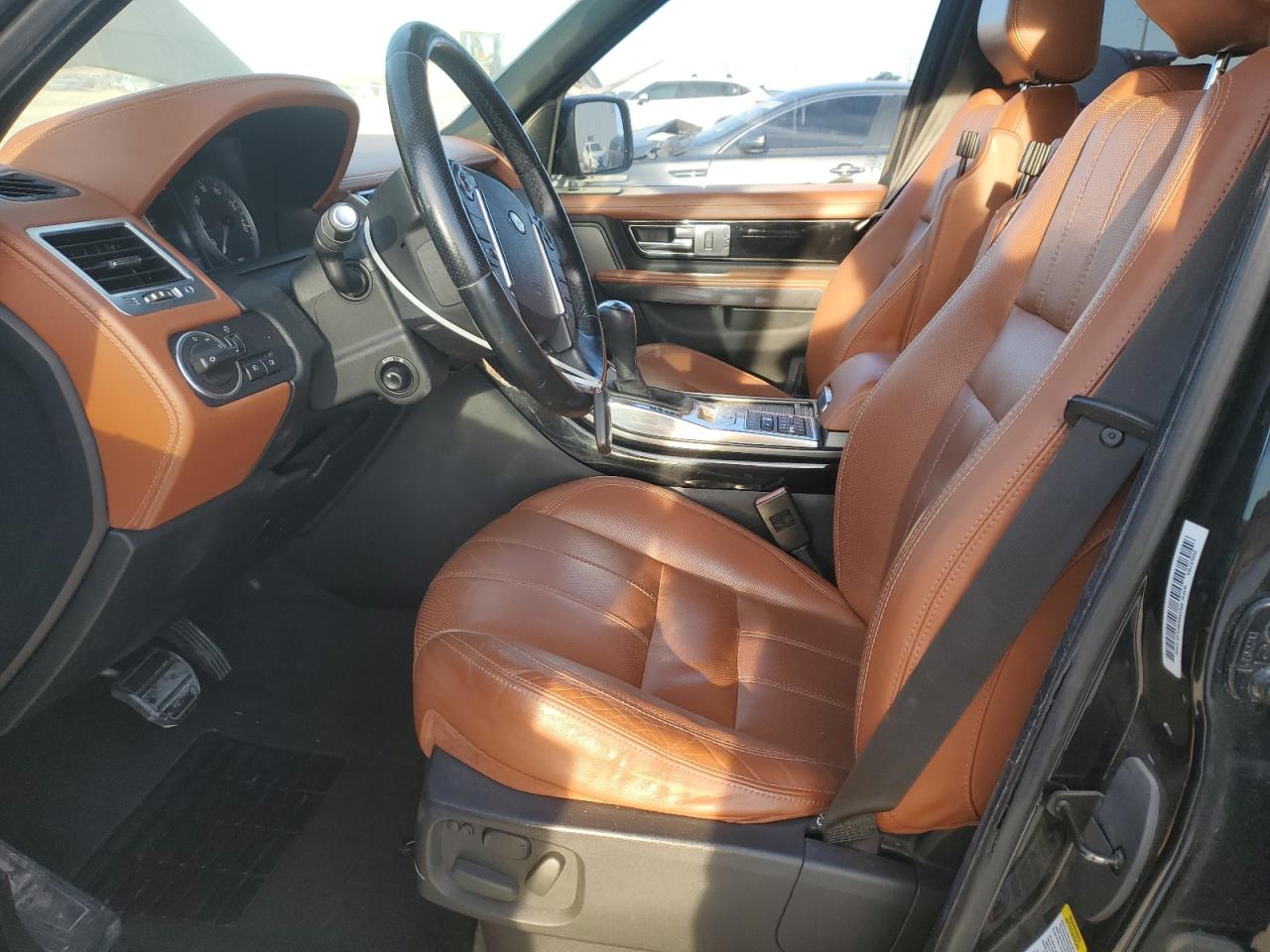 2013 Land Rover Range Rover - Image 8