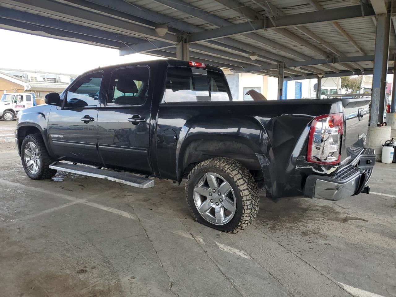 2012 GMC Sierra - Image 2