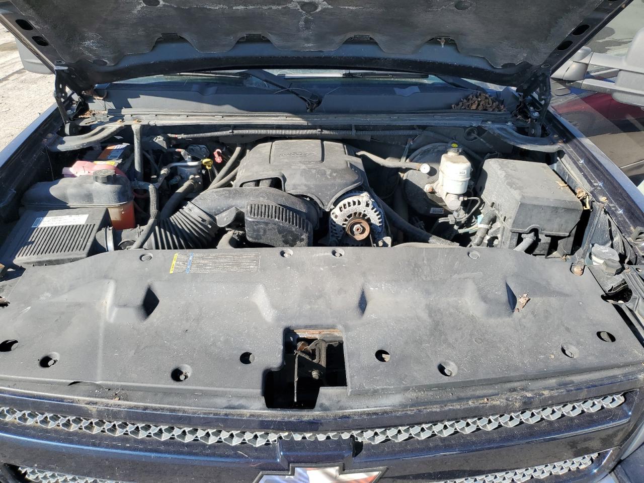 2008 Chevrolet Silverado - Image 11