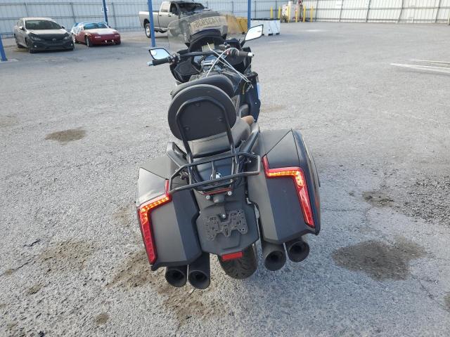 2018 BMW K1600 B