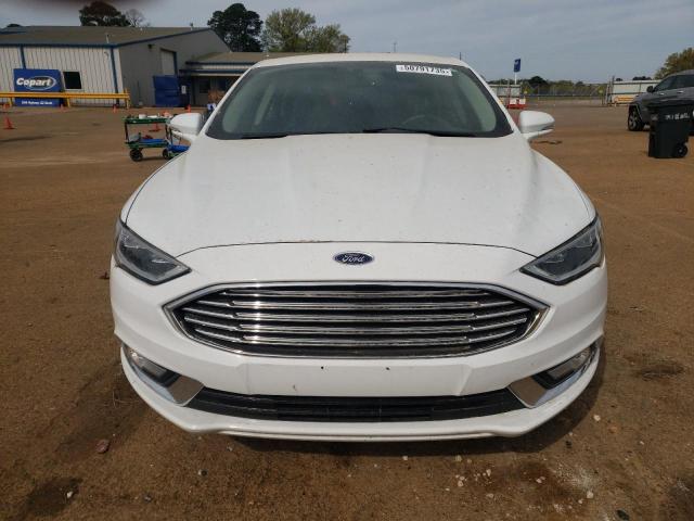 Sedans FORD FUSION 2017 White