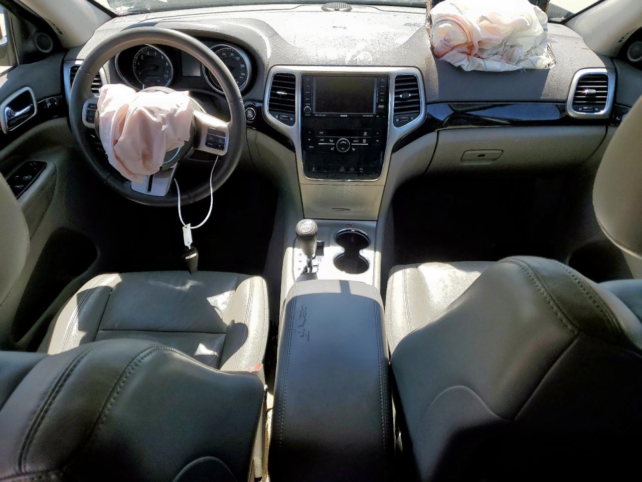 2011 Jeep Grand Cherokee - Image 8