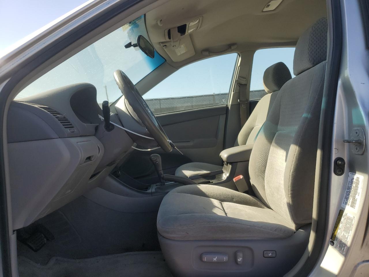 2004 Toyota Camry - Image 7