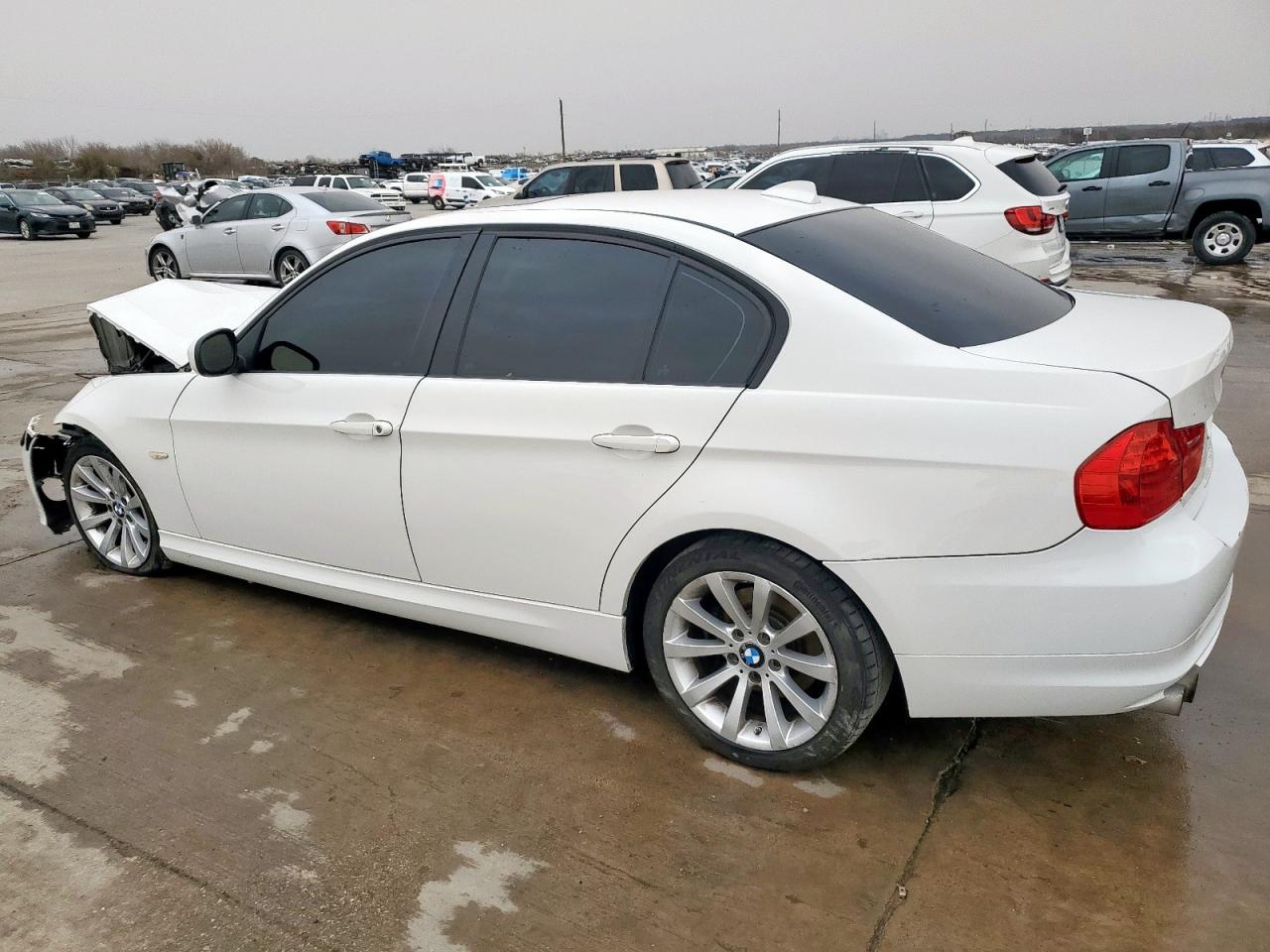 2011 BMW 3er - Image 2