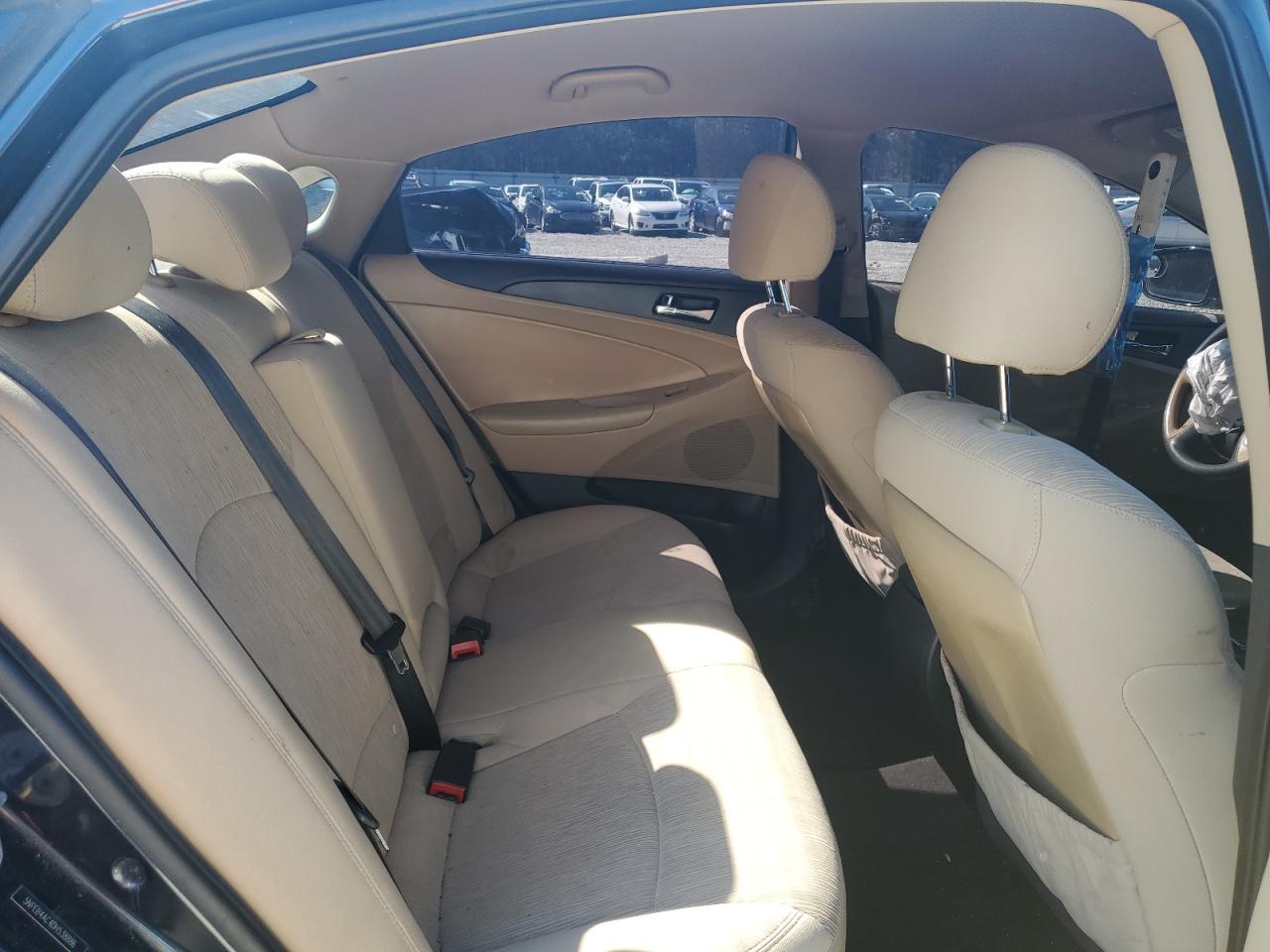 2013 Hyundai Sonata - Image 10