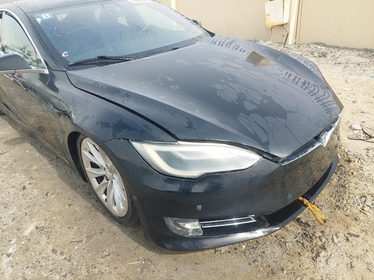 5YJSA7E25JF237725 - 2018 Tesla MODEL S - -