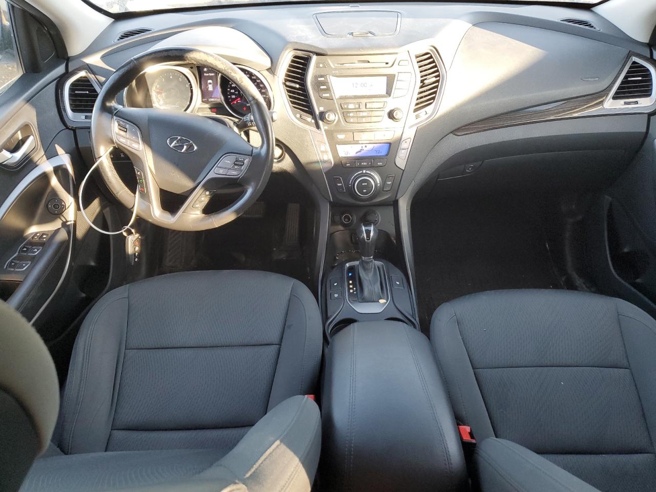 2015 Hyundai Santa Fe - Image 8