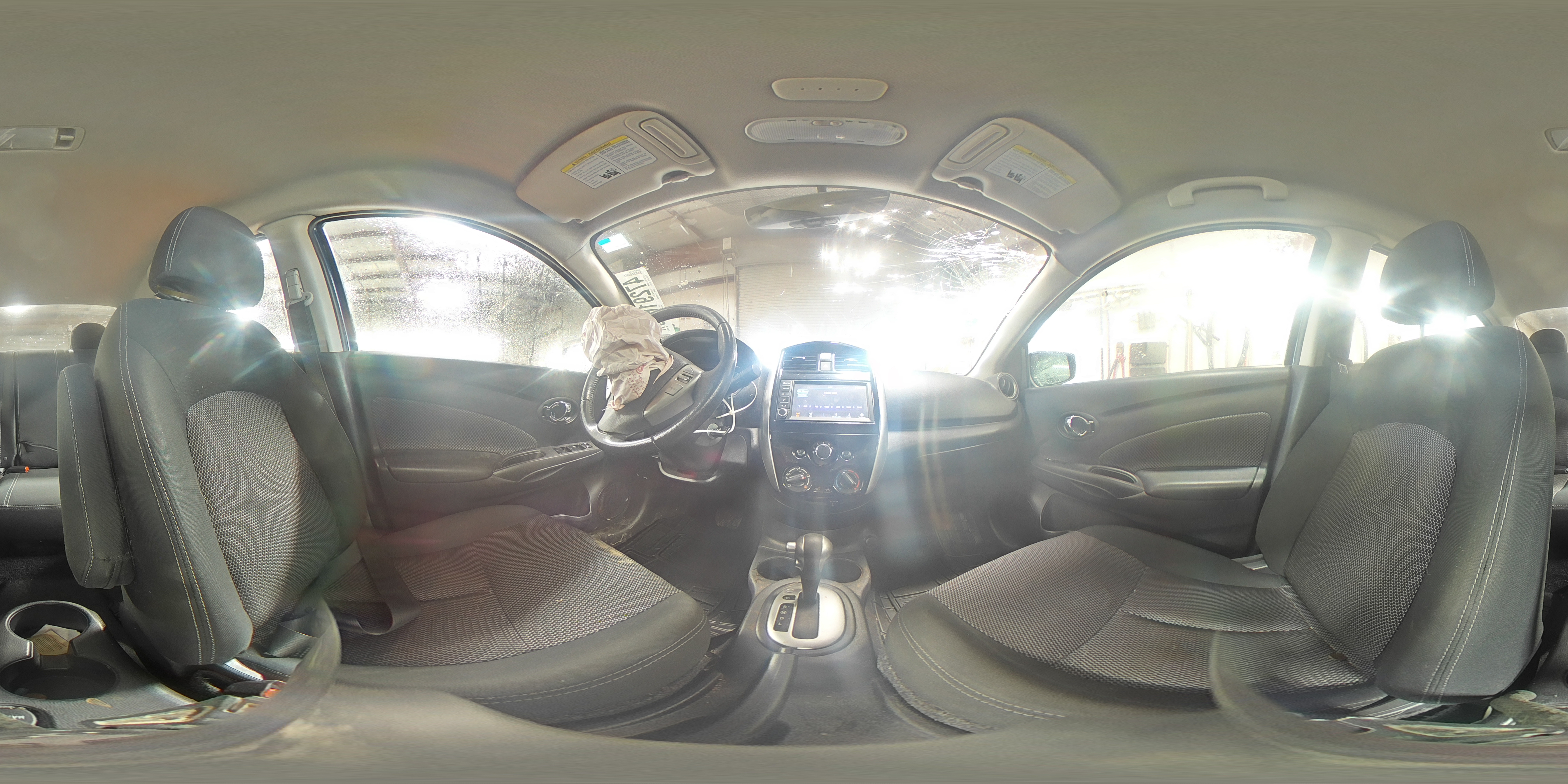 2018 Nissan Versa - Image 14