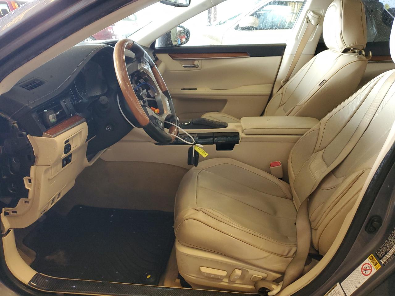 2014 Lexus ES - Image 7