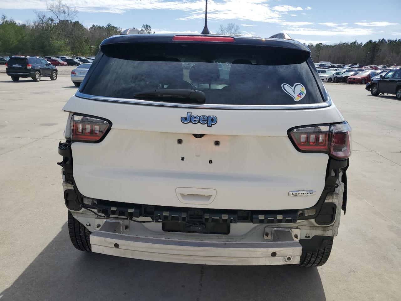 2018 Jeep Compass - Image 6