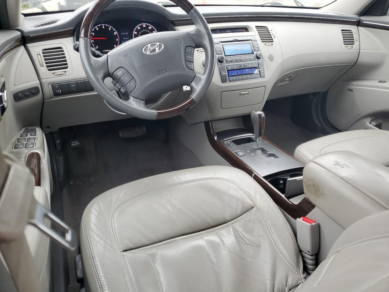 2011 Hyundai Azera - Image 8