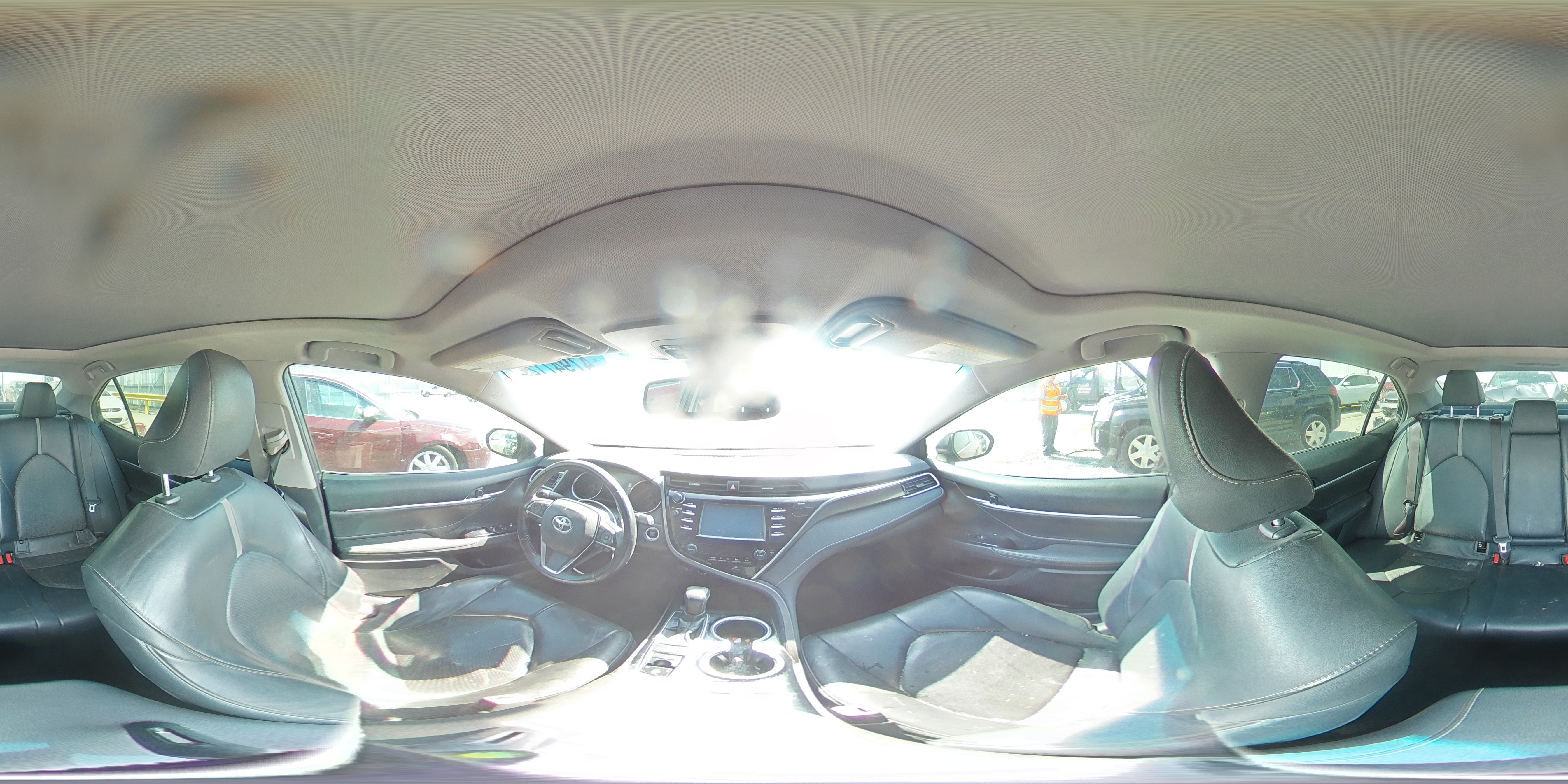 2018 Toyota Camry - Image 15