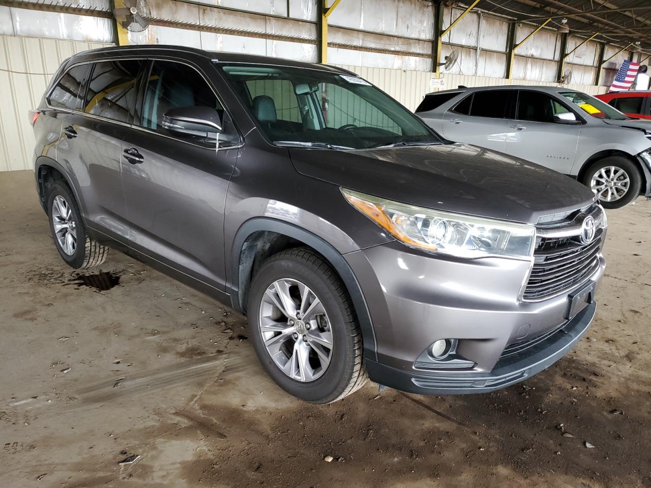 2015 Toyota Highlander - Image 4