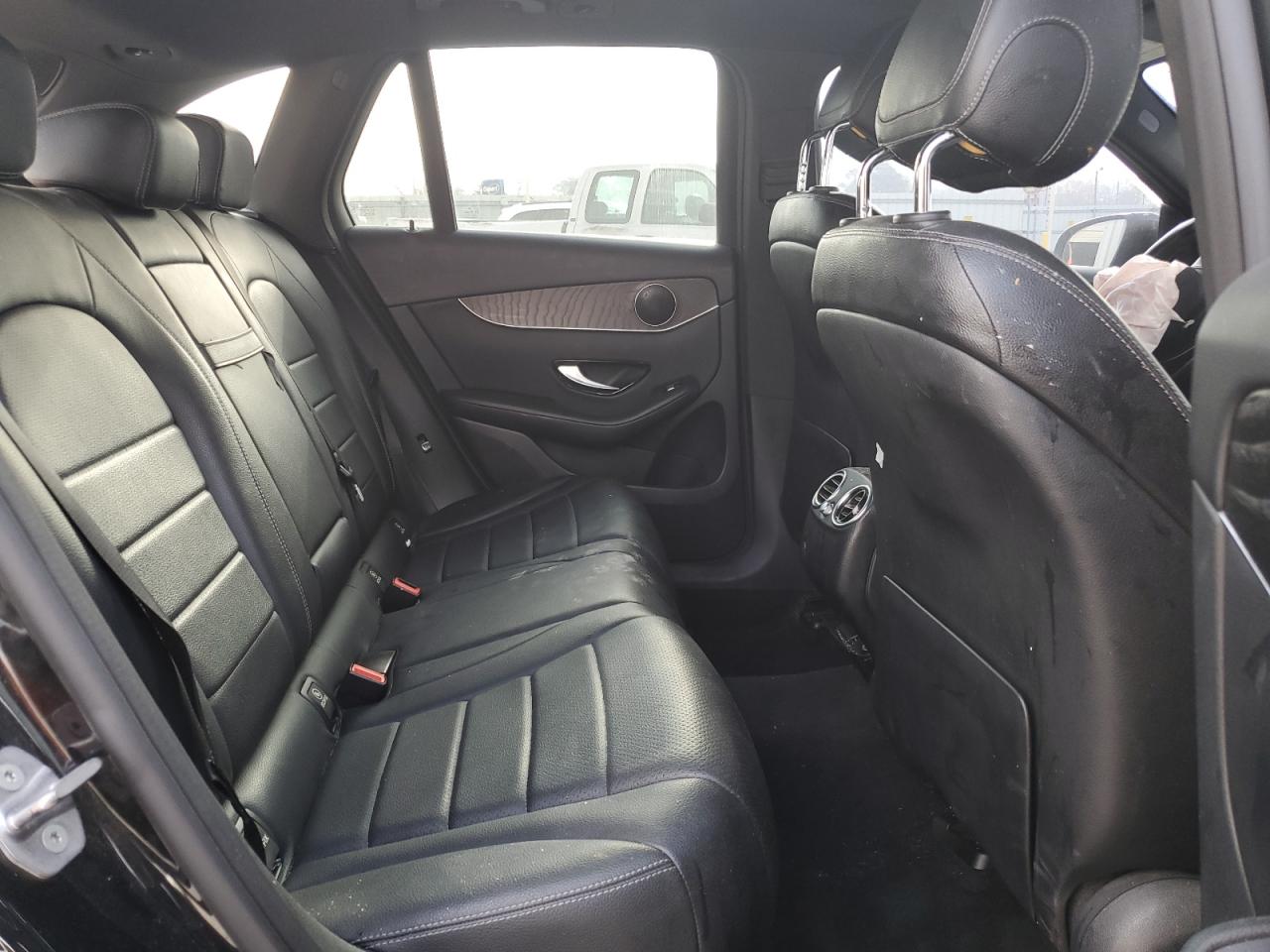 2016 Mercedes-Benz GLC - Image 11