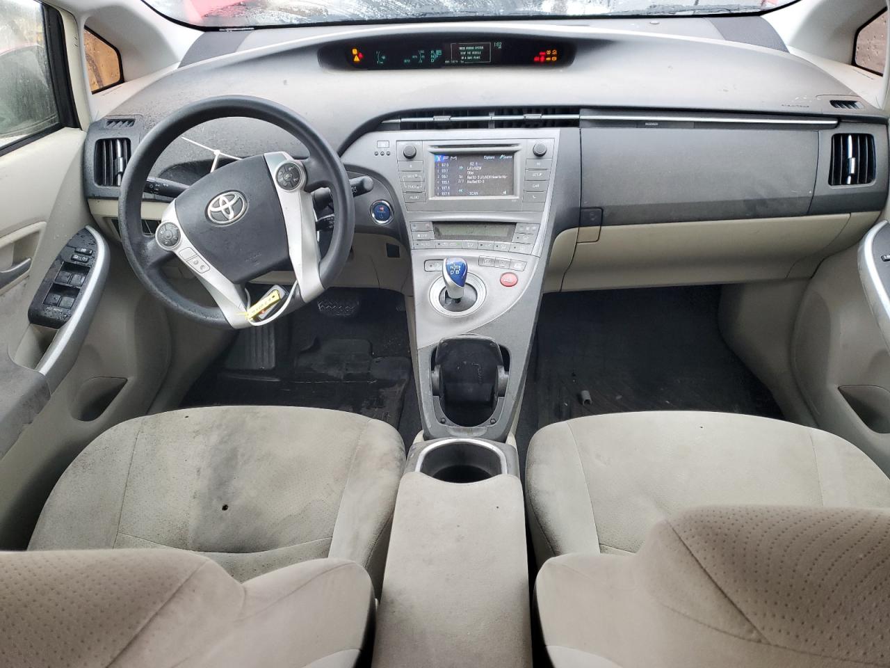2013 Toyota Prius - Image 8