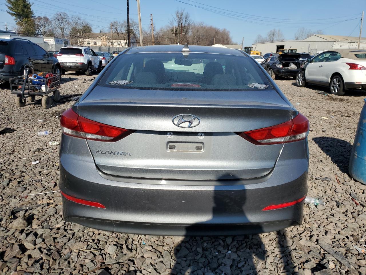 2017 Hyundai Elantra - Image 6