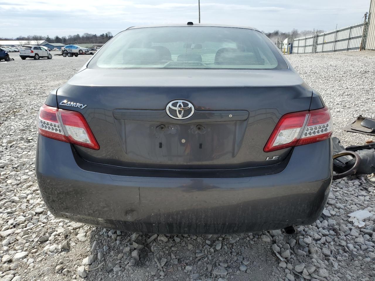 2011 Toyota Camry - Image 6