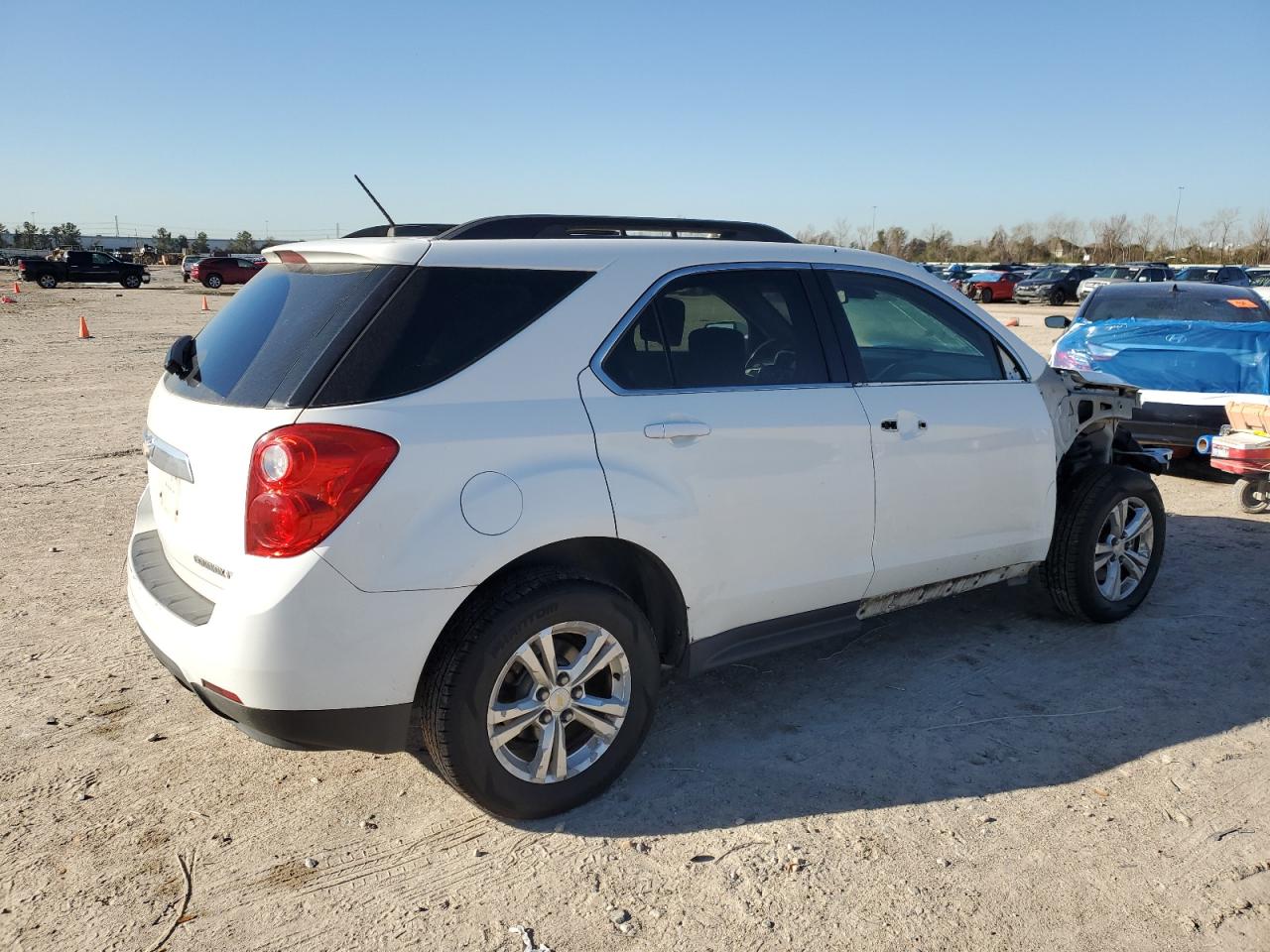 2015 Chevrolet Equinox - Image 3