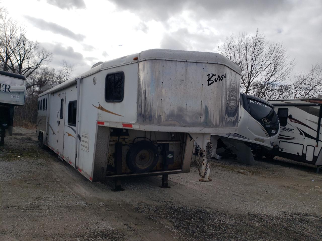 2009 Bison Horse Trailer for Sale in Cicero, IN - Frame Damage