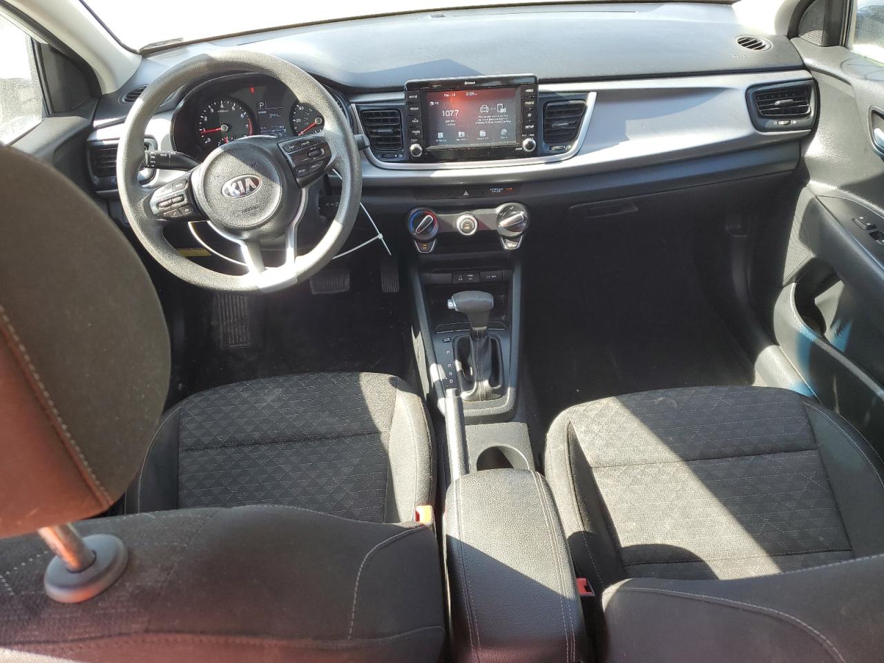 2020 Kia Rio - Image 8