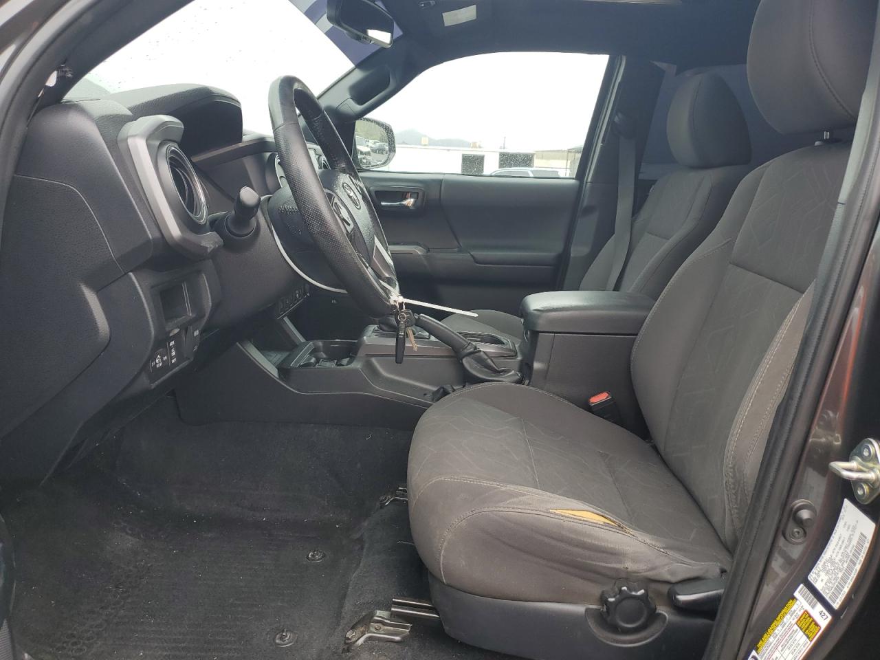 2016 Toyota Tacoma - Image 7