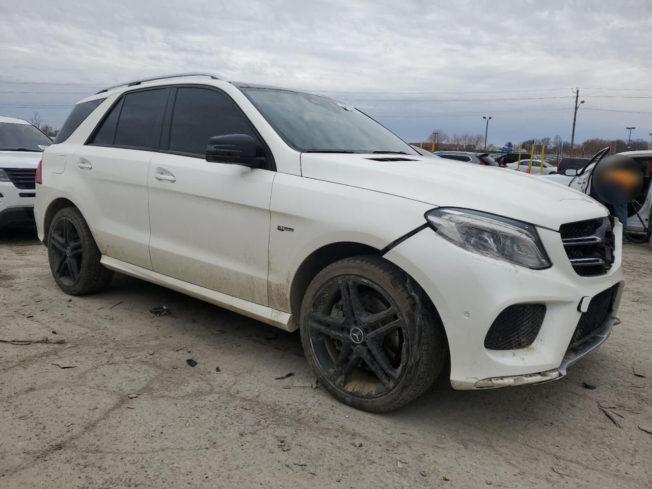 2019 Mercedes-Benz GLE - Image 4