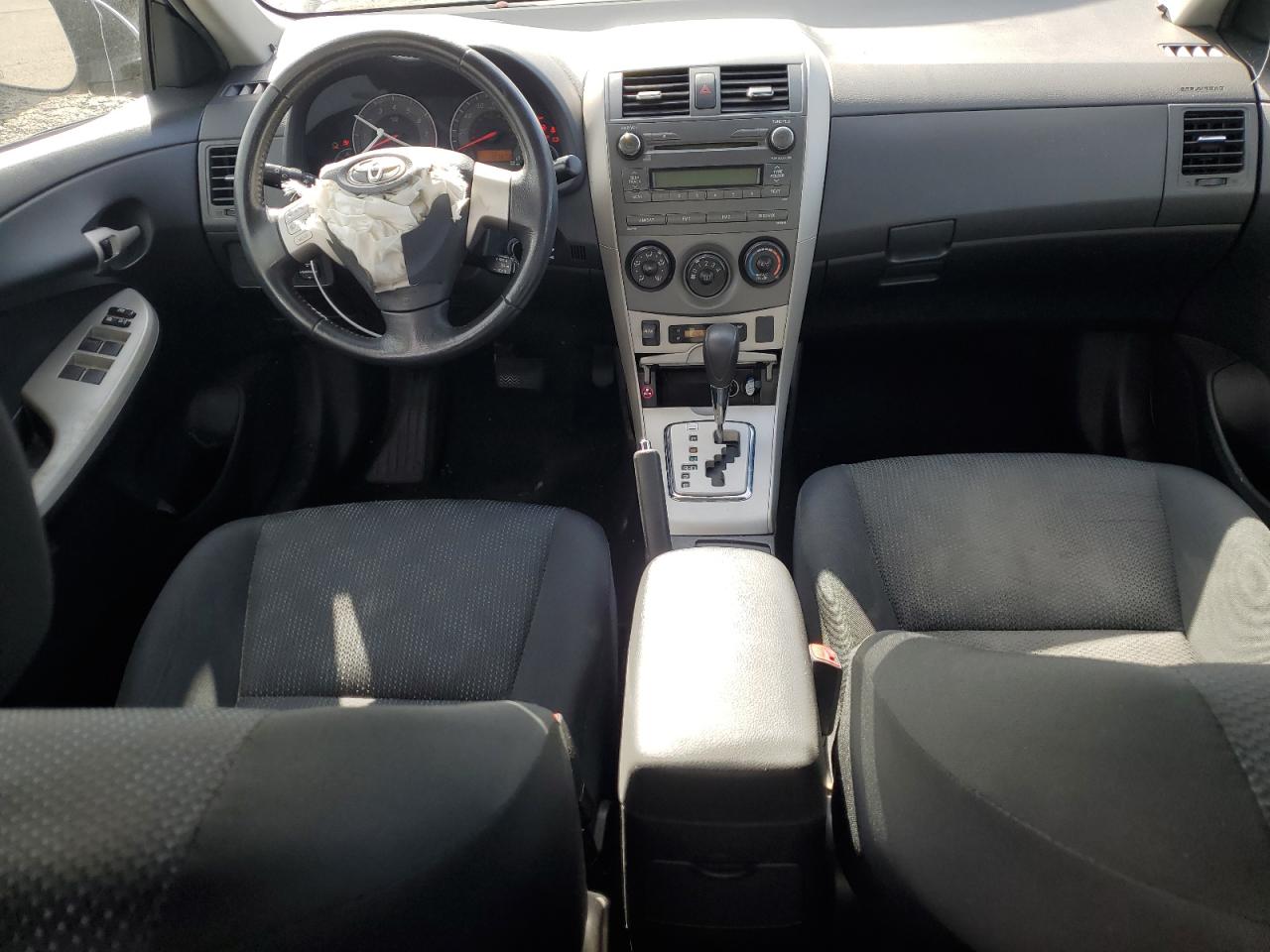 2010 Toyota Corolla - Image 8