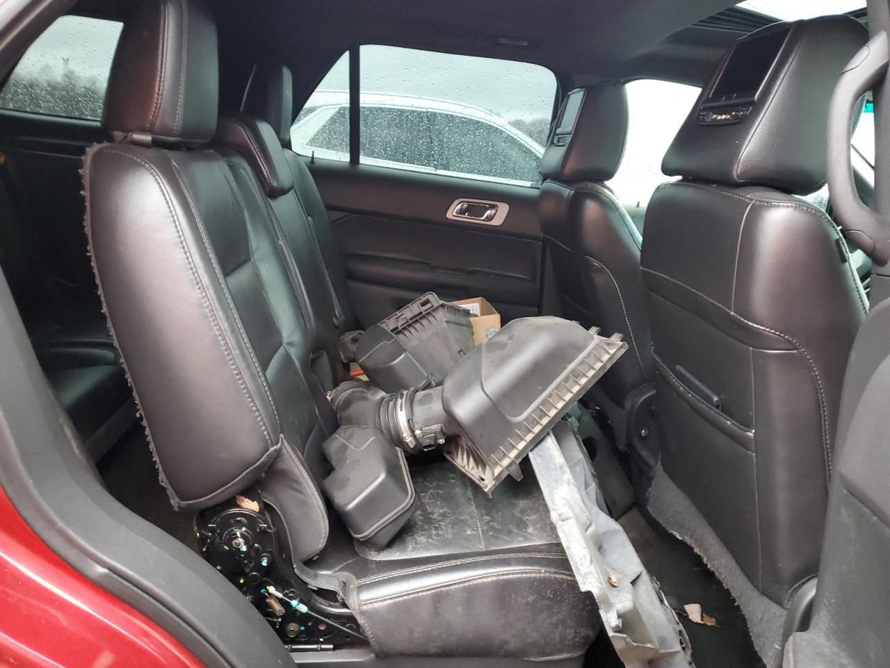 2013 Ford Explorer - Image 11