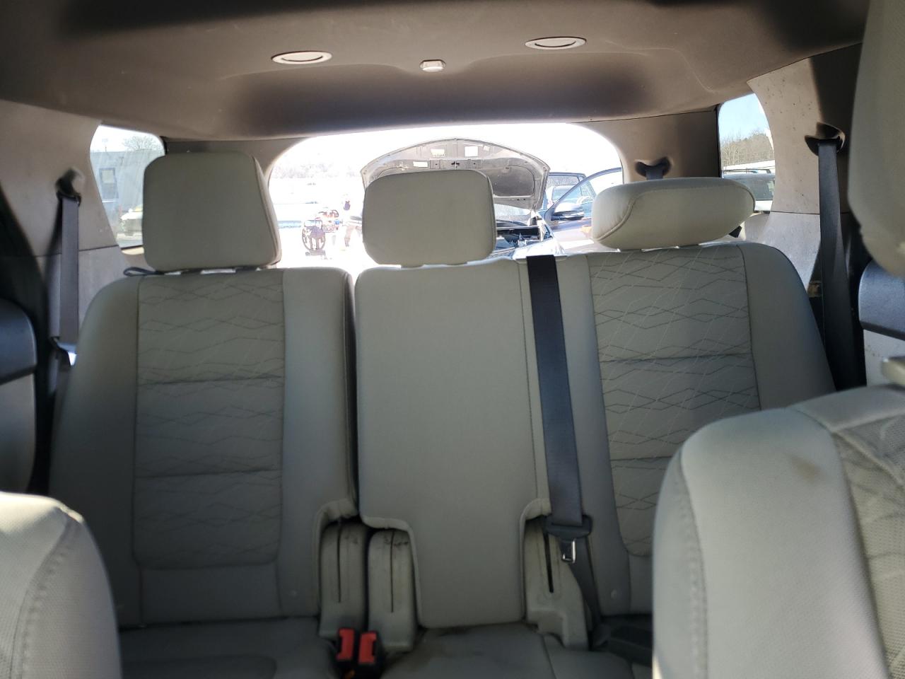 2013 Ford Explorer - Image 10