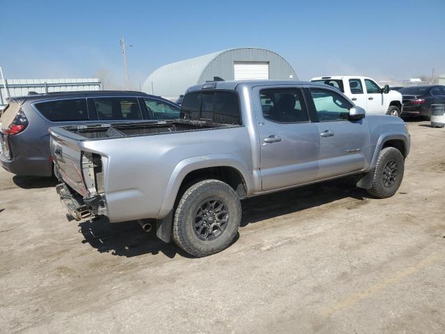  TOYOTA TACOMA 2017 Silver