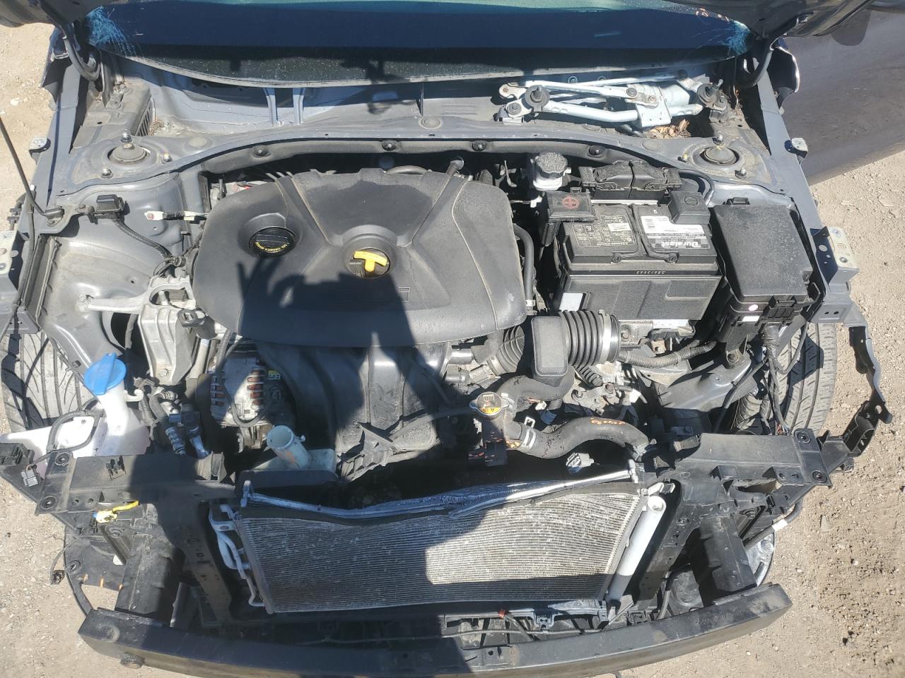 2018 Hyundai Elantra - Image 12