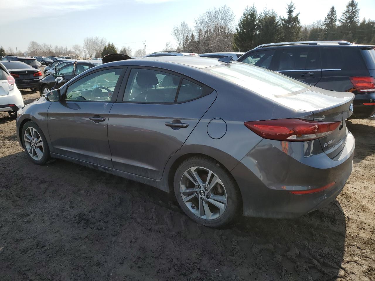 2017 Hyundai Elantra - Image 2