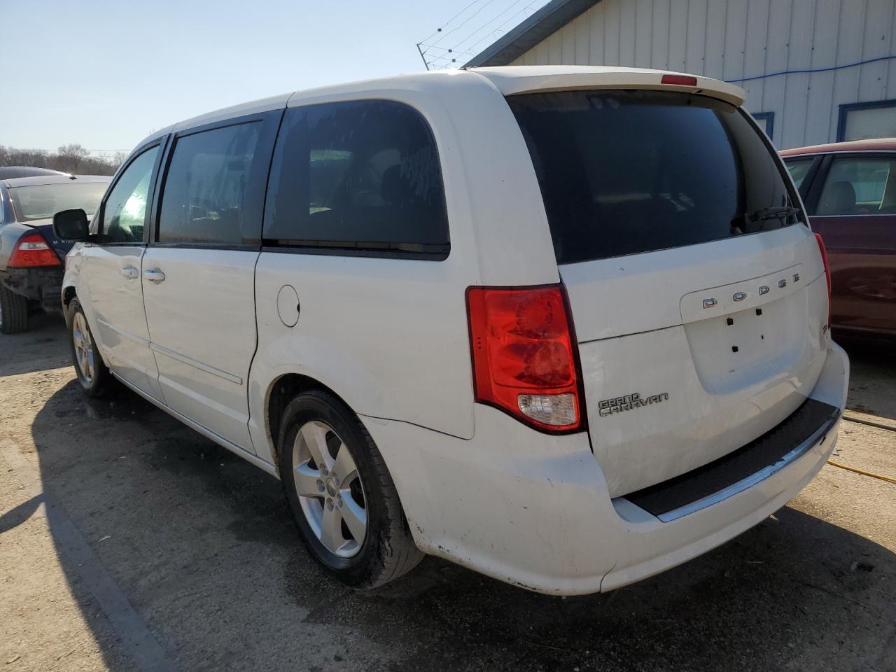 2013 Dodge Caravan - Image 2