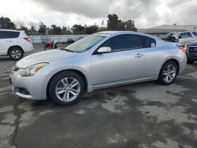 Купе NISSAN ALTIMA 2012 Серебристый