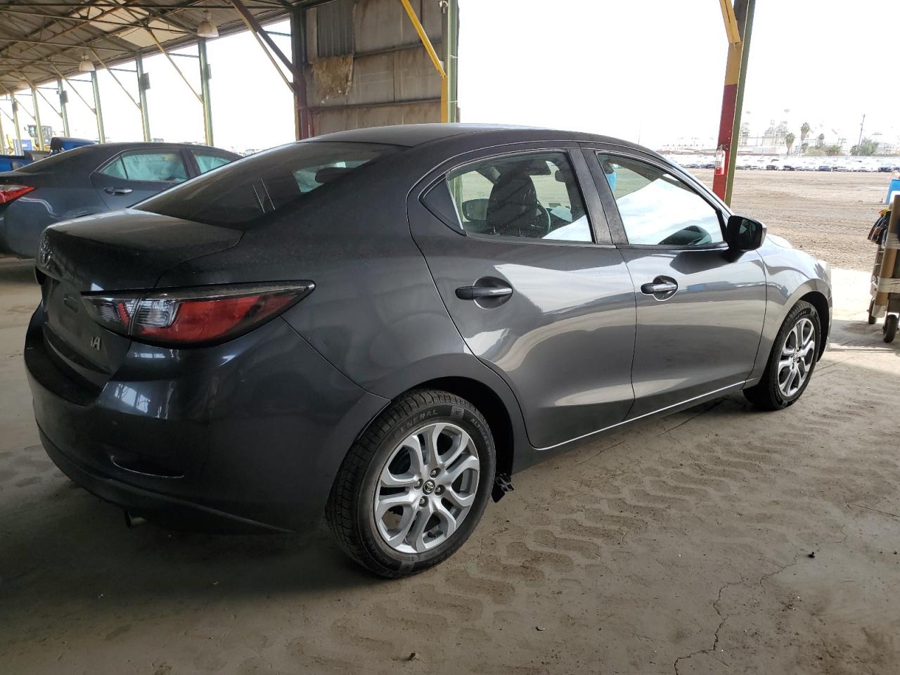 2017 Toyota Yaris - Image 3