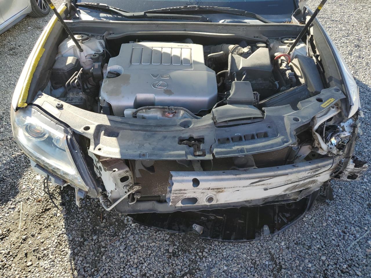 2014 Lexus ES - Image 11
