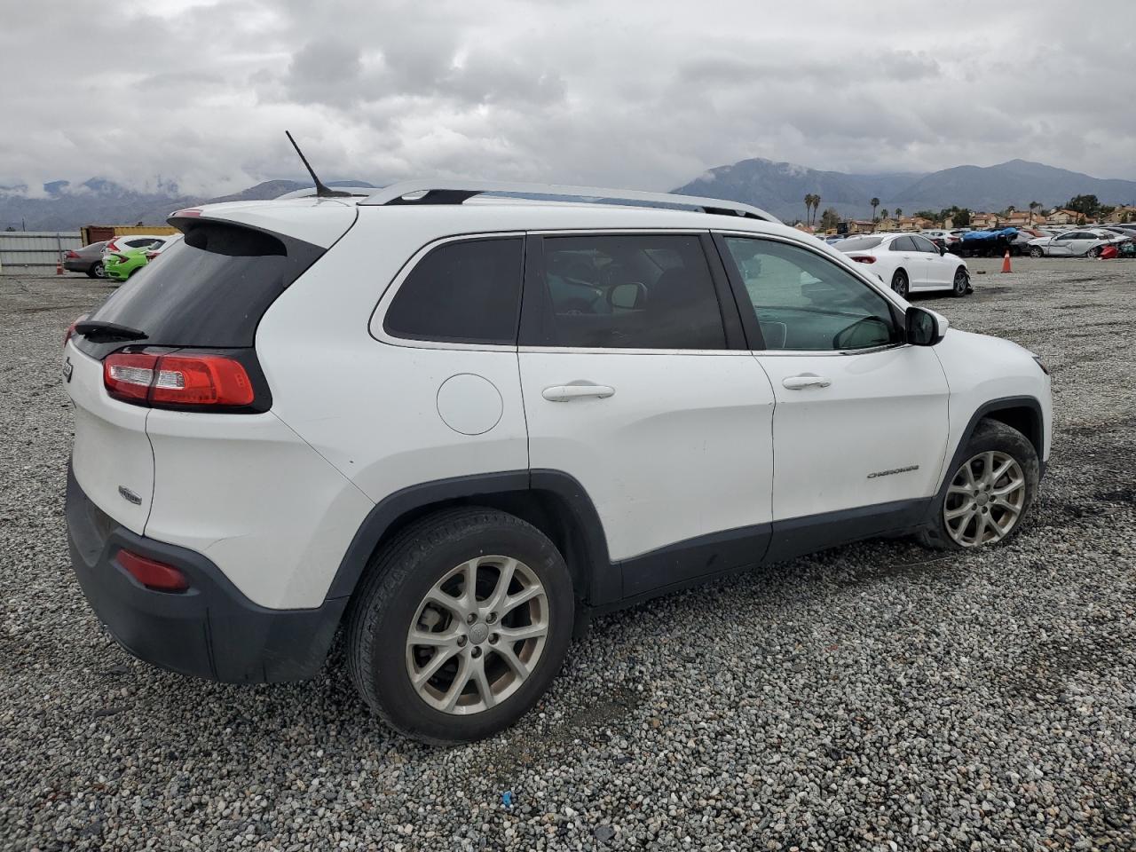 2018 Jeep Grand Cherokee - Image 3