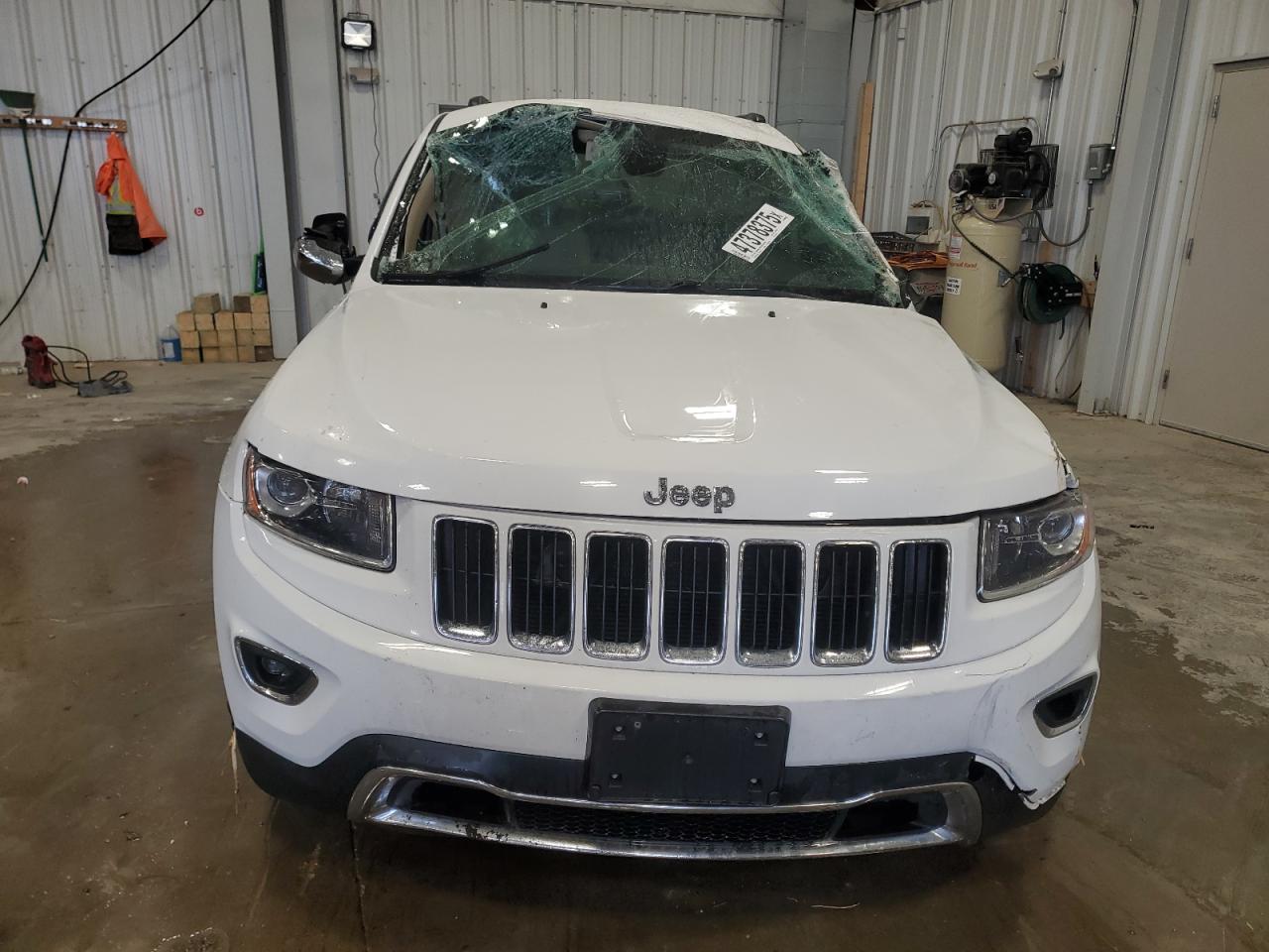 2014 Jeep Grand Cherokee - Image 5