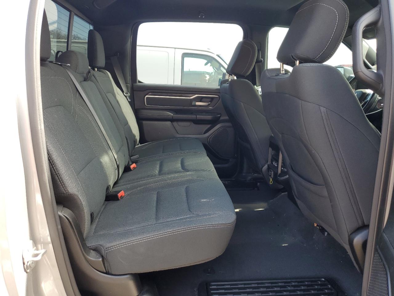 2021 RAM 1500 - Image 10