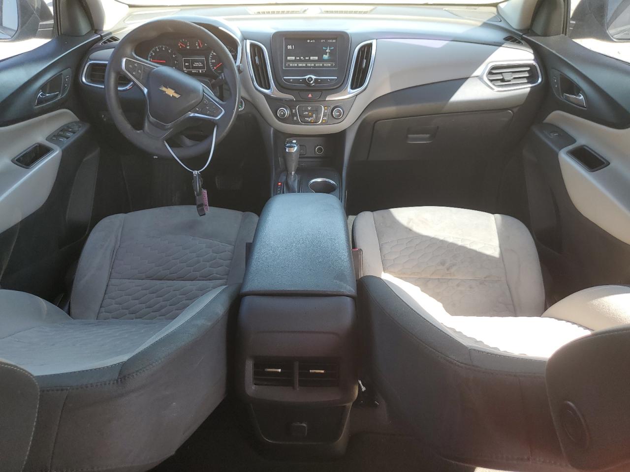 2018 Chevrolet Equinox - Image 8