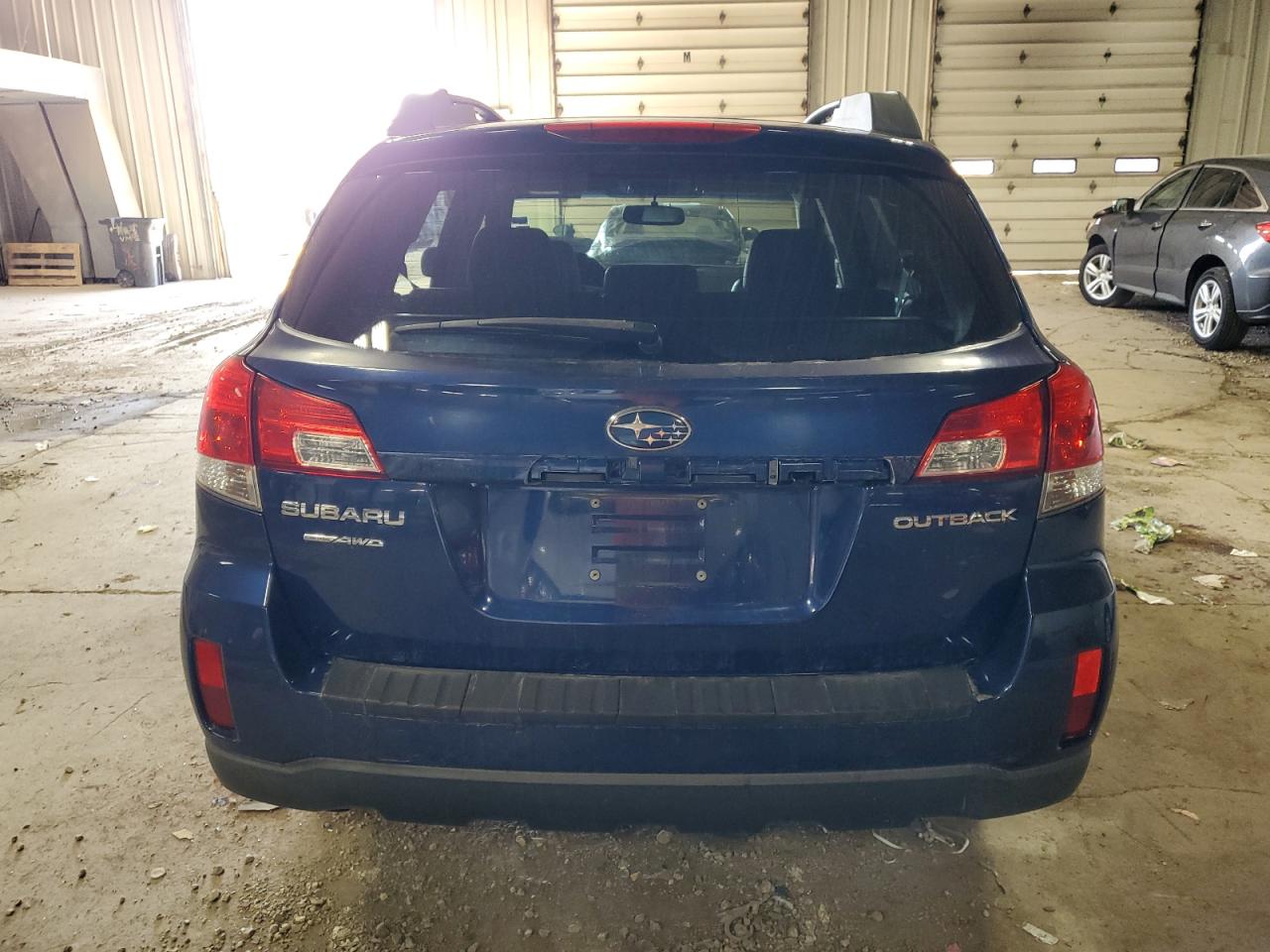 2010 Subaru Outback - Image 6