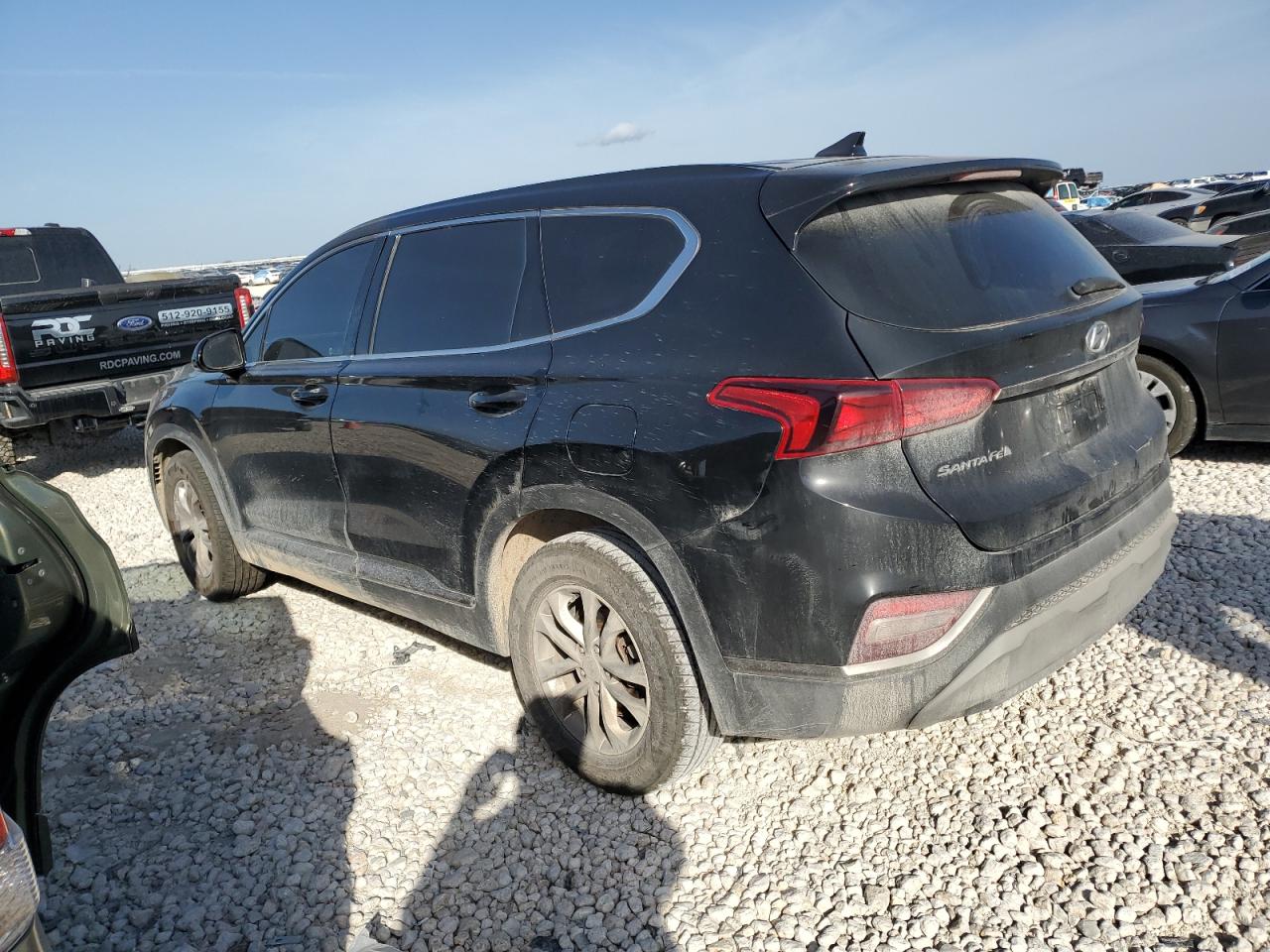 2019 Hyundai Santa Fe - Image 2