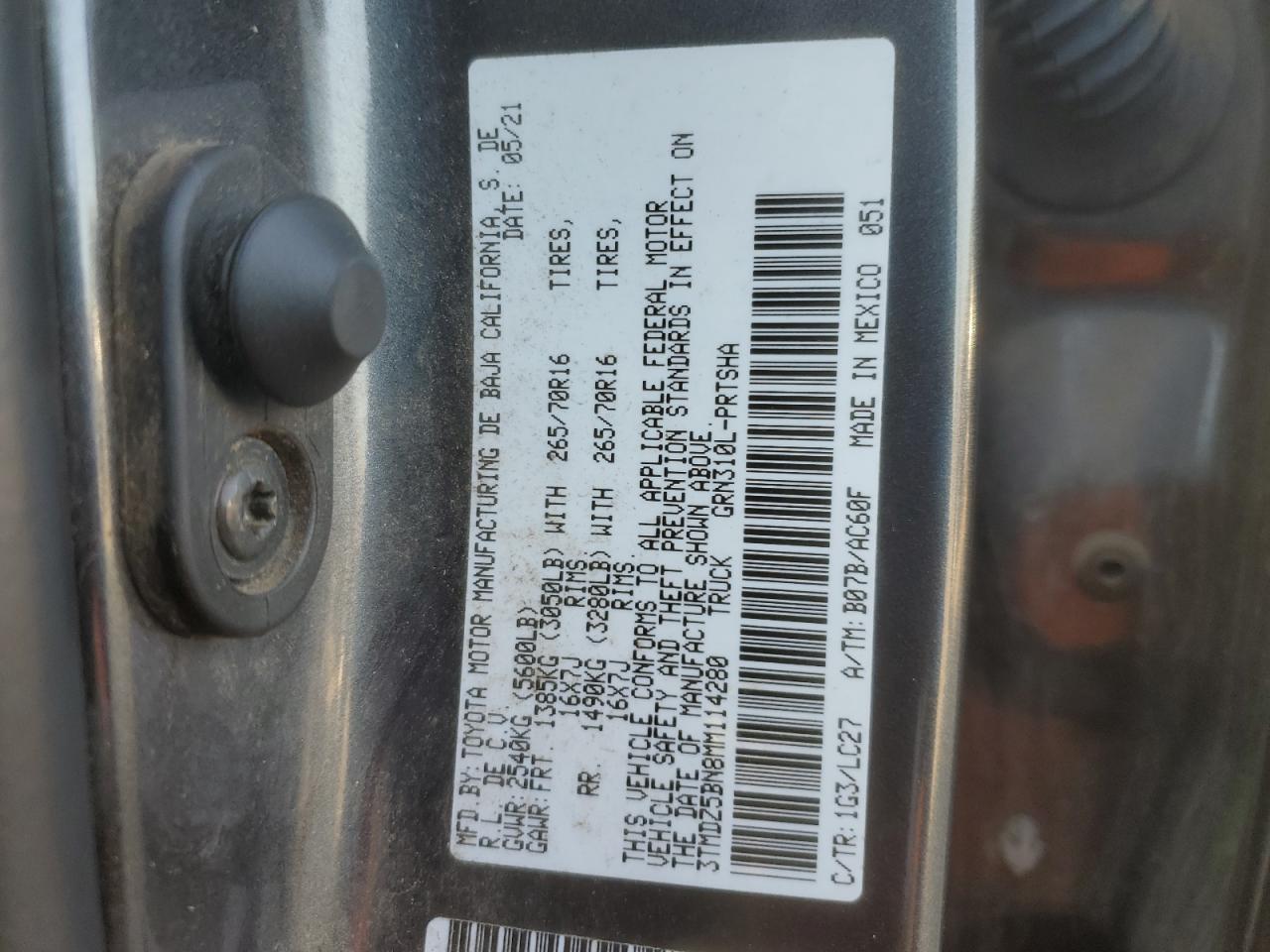2021 Toyota Tacoma - Image 14