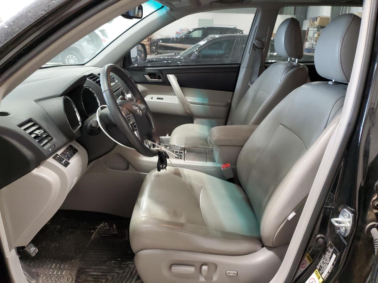 2012 Toyota Highlander - Image 7