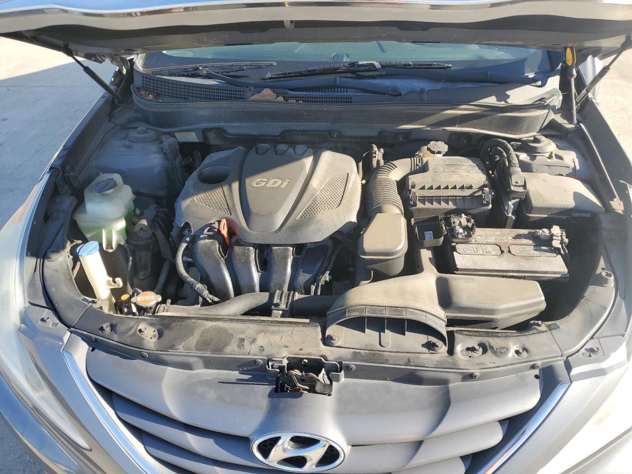 2012 Hyundai Sonata - Image 12